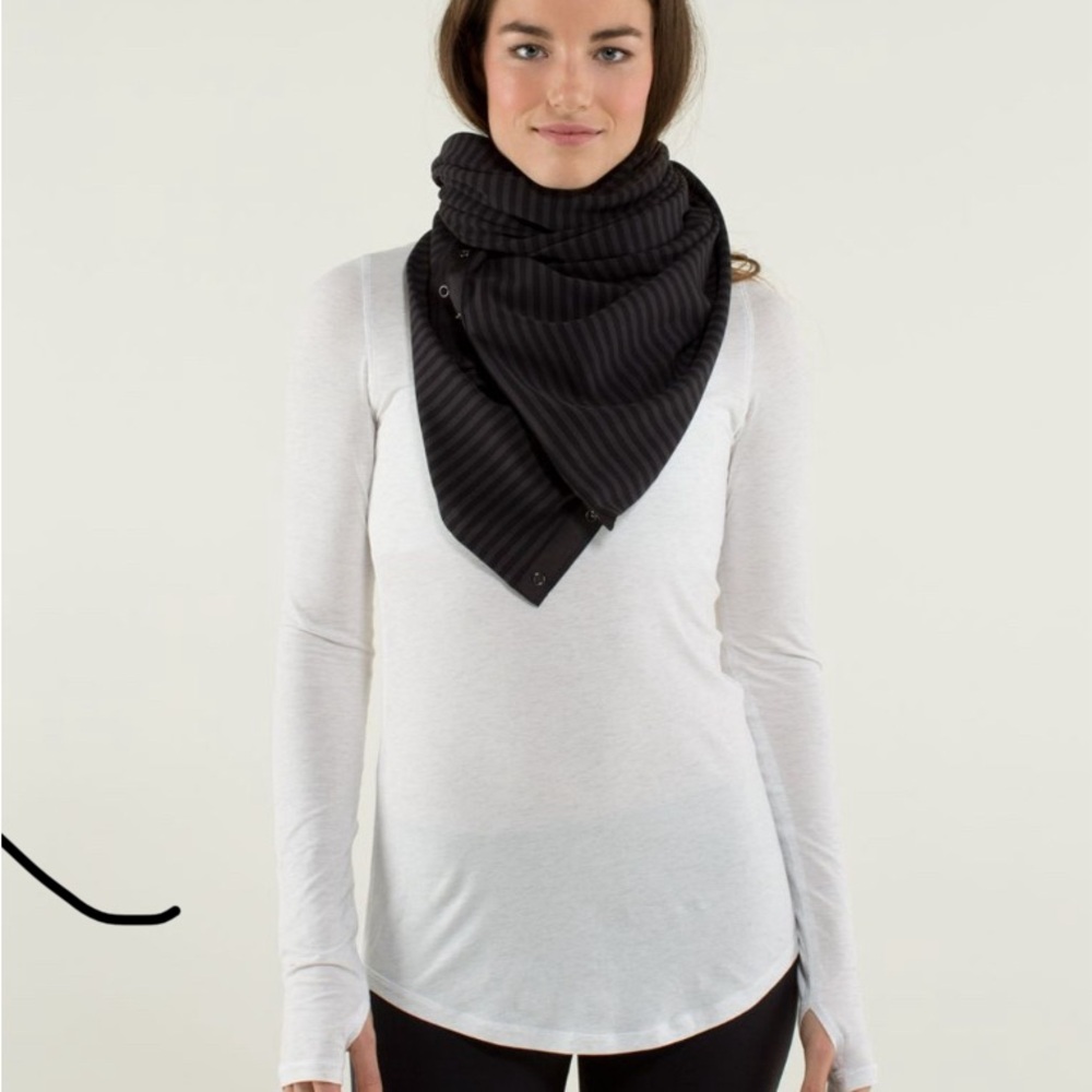 Brand new Lululemon vinyasa scarf